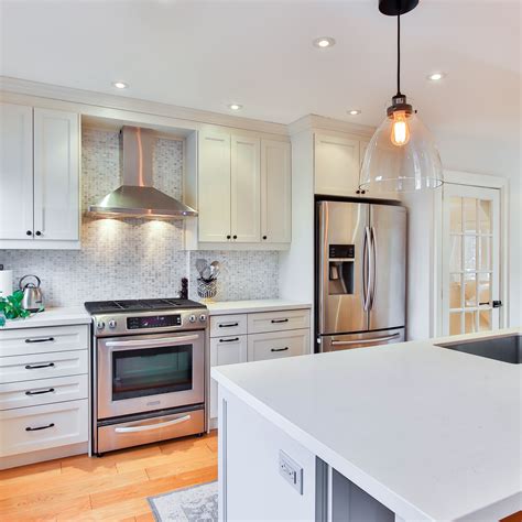 white cabinets what color backsplash